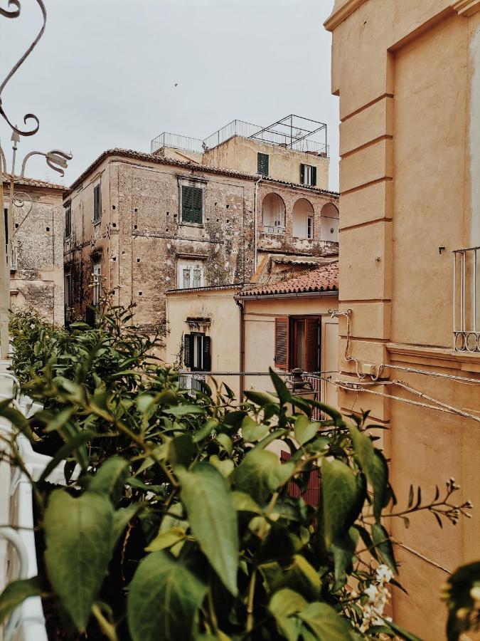 Palazzo Mottola Tropea Hotel ภายนอก รูปภาพ